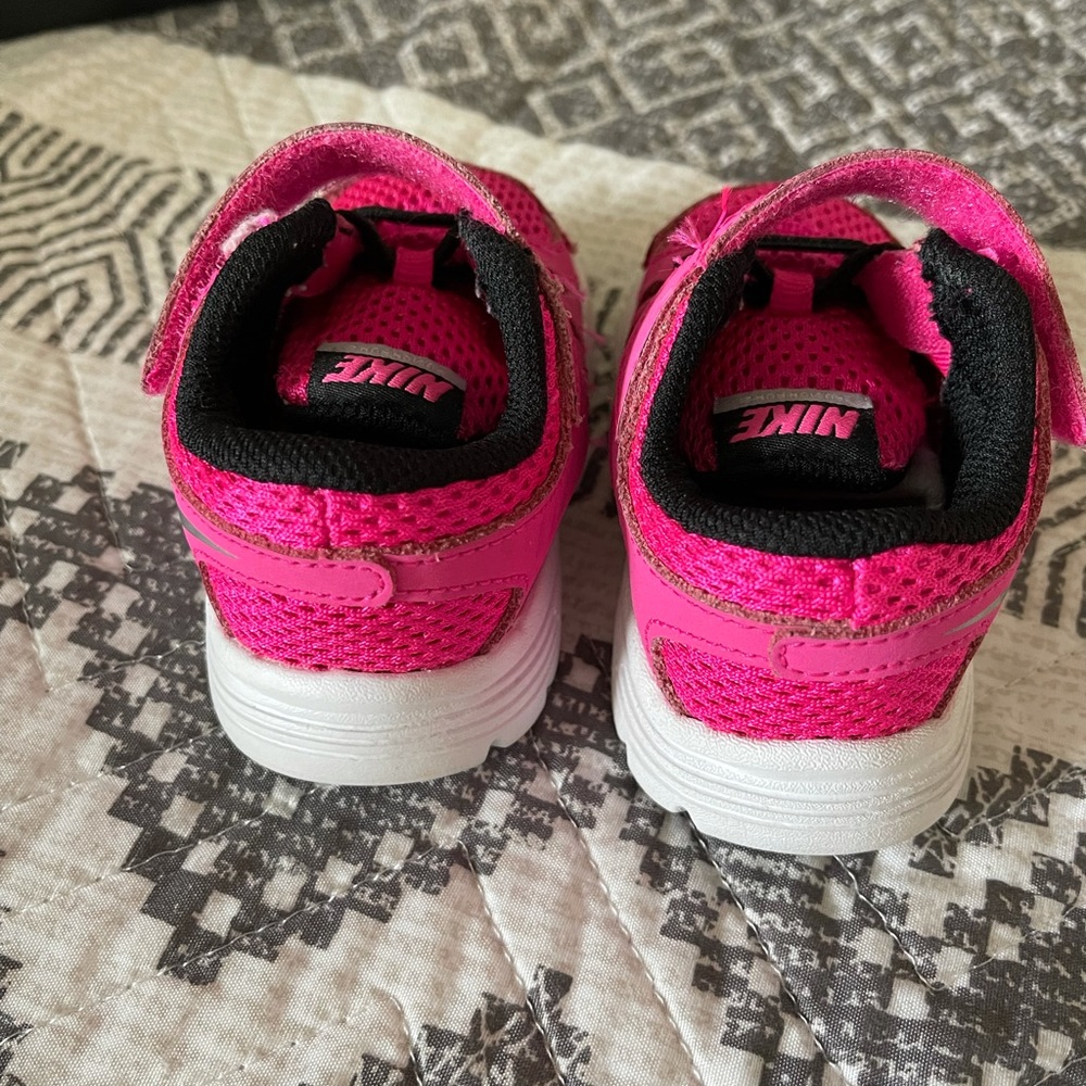 Little girl Nike shoes